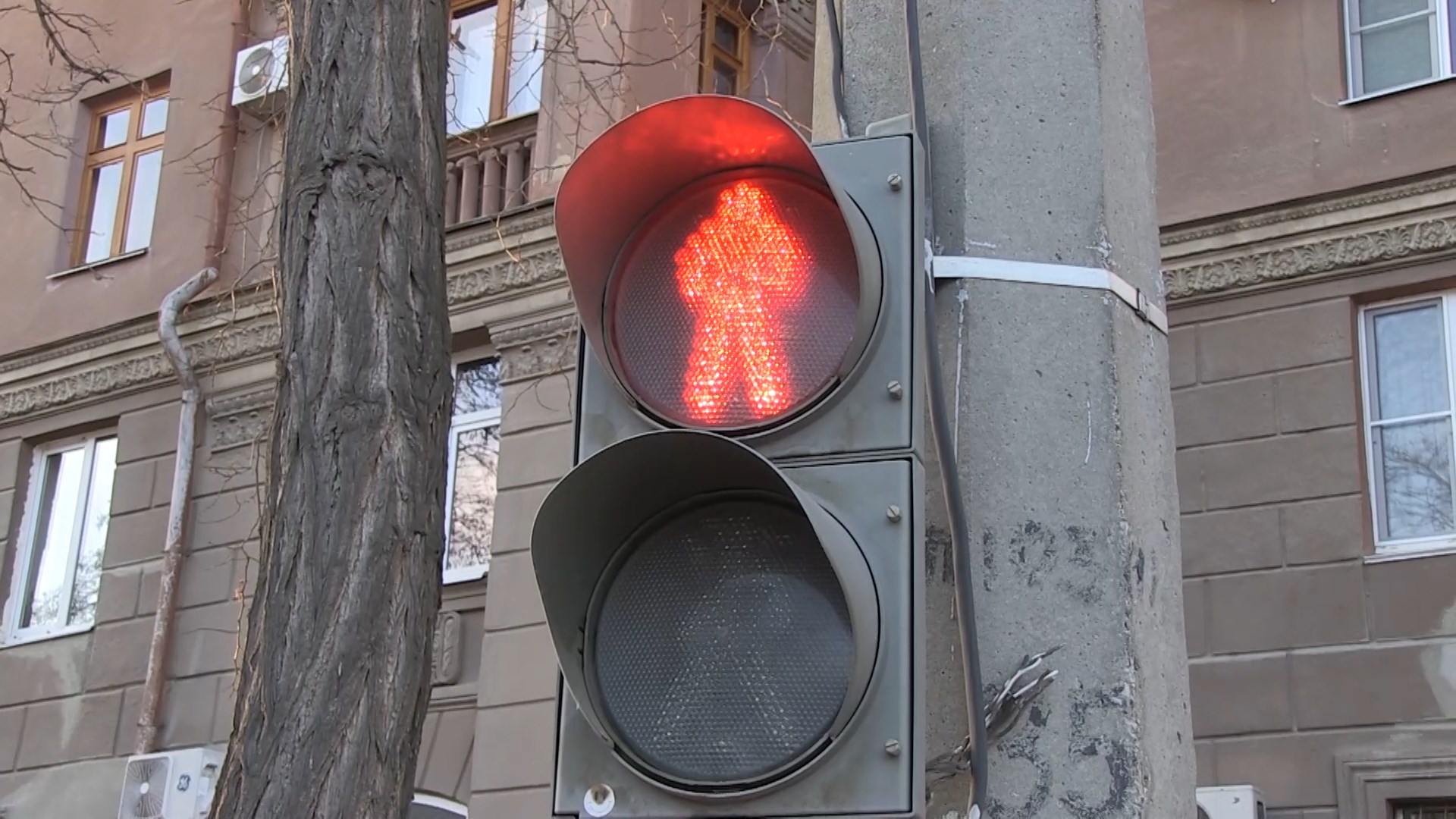 В Ворошиловском районе сбили пешехода