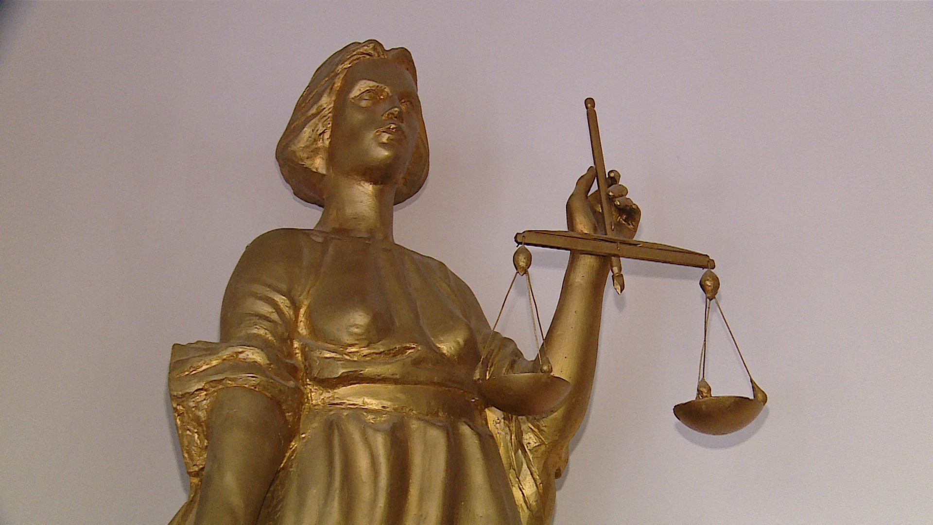 В Волгограде в суд отправлено дело о незаконном предоставлении интим-услуг