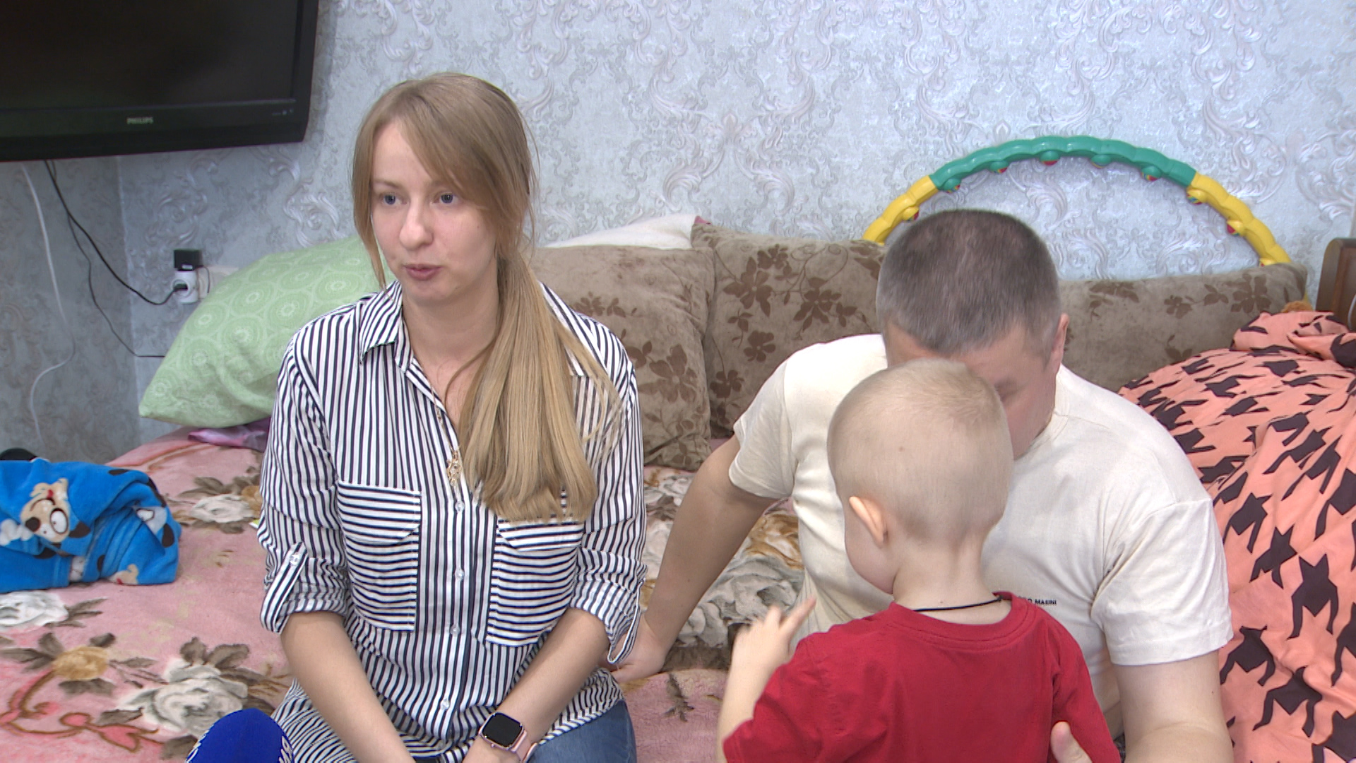 Принимают как родных: житель Волгограда разместил у себя земляков - беженцев из Донбасса