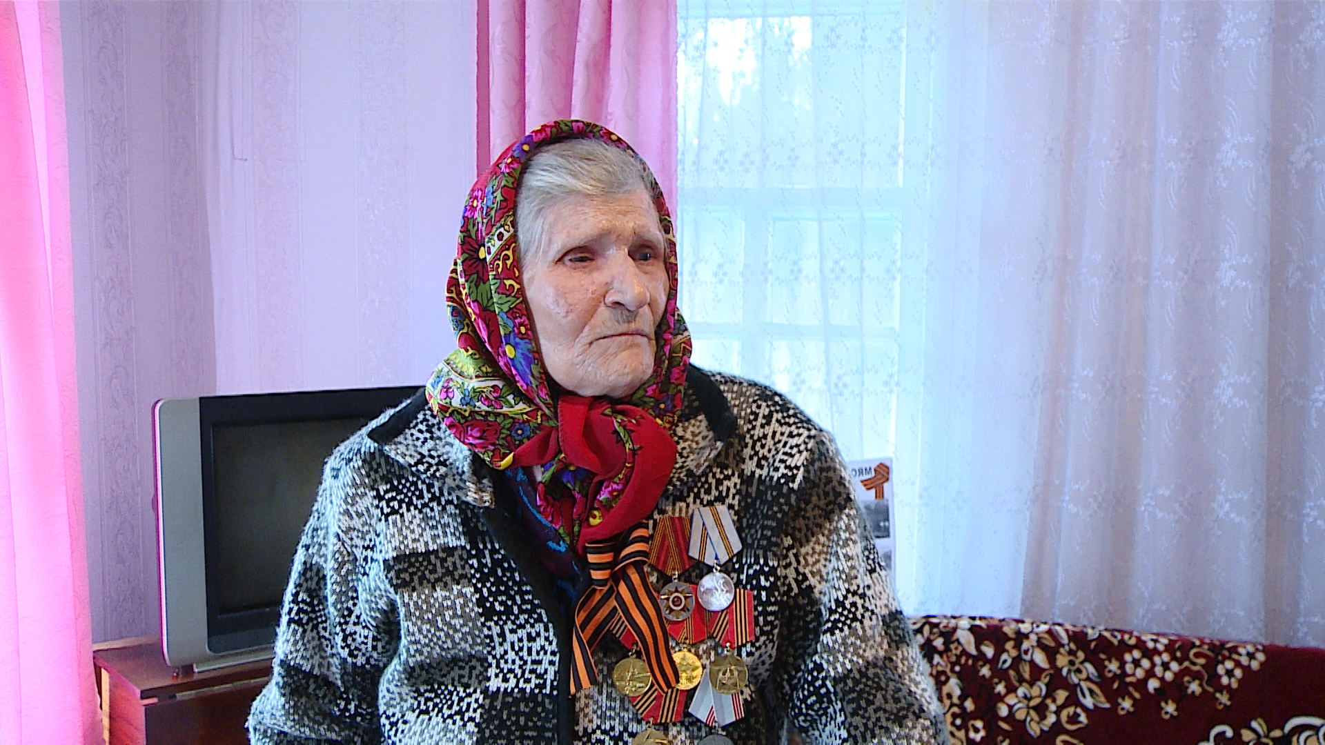 Последний ветеран из Ветютневского сельского поселения принимает поздравления с Днем Победы
