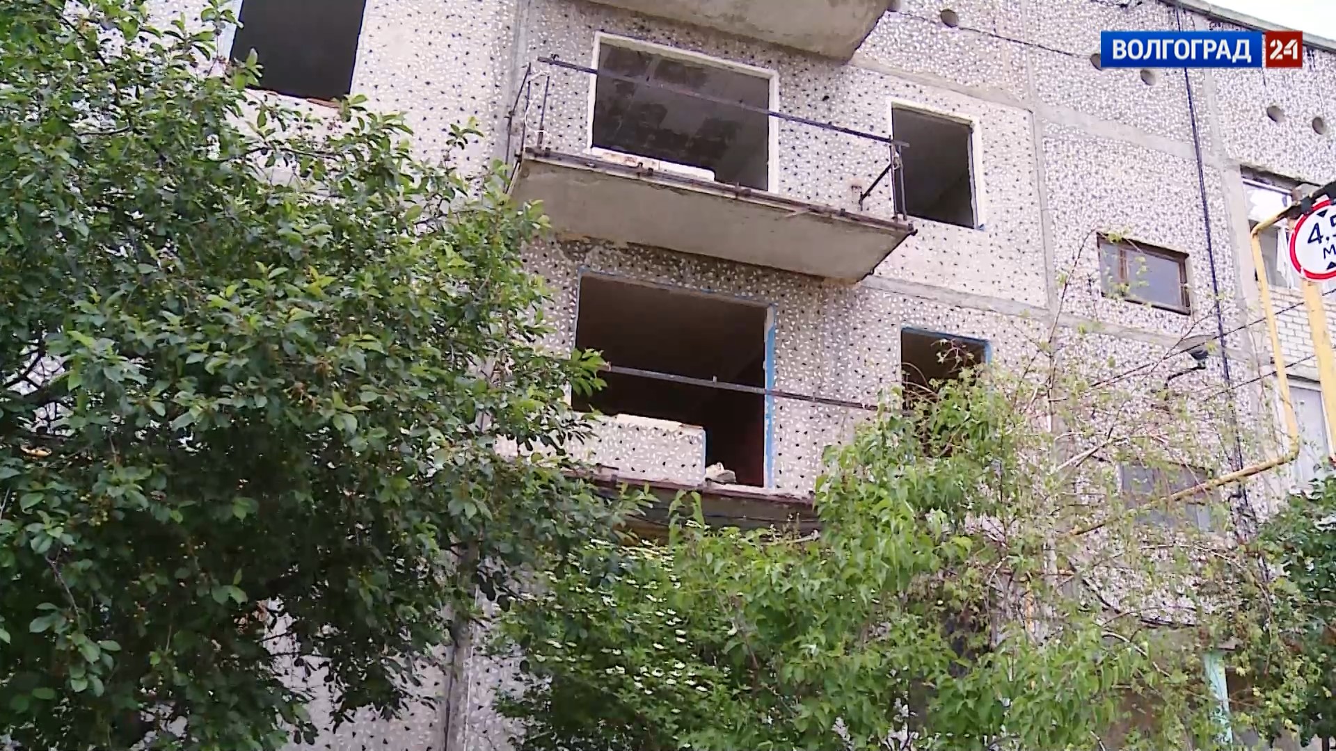 Аварийный дом расселили, а  многодетную семью забыли. Выпуск 31.05.22