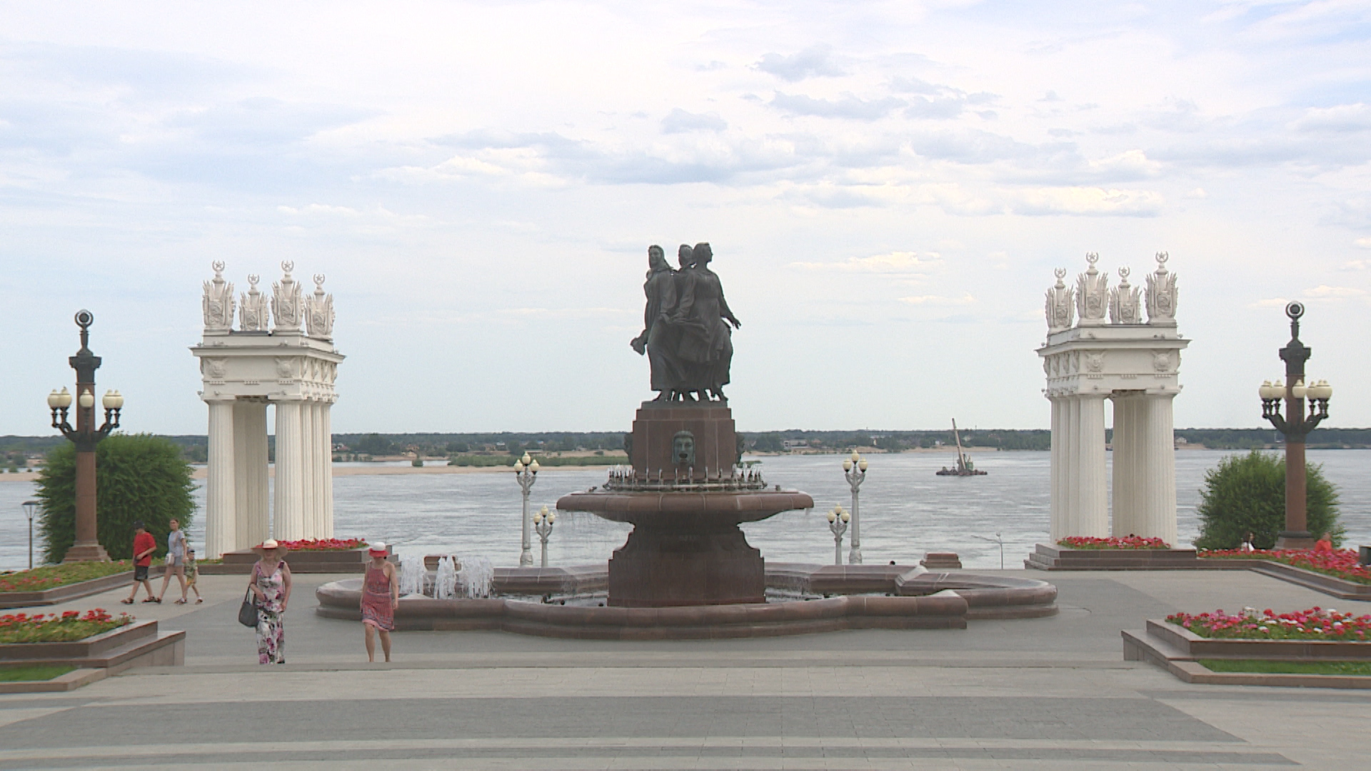 На молодежном фестивале в Волгограде выступит Niletto