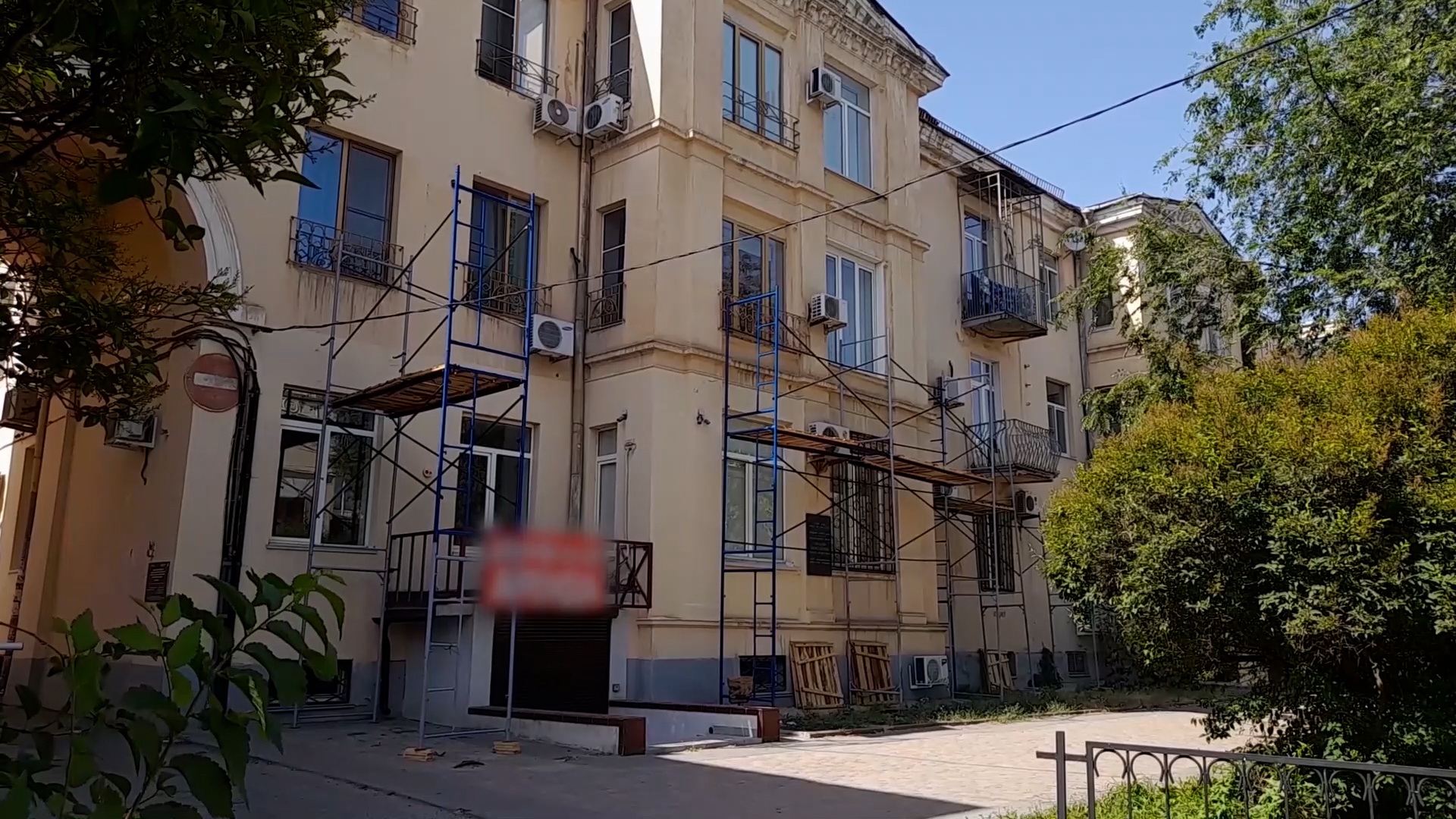 Серийных похитителей строительных лесов задержали в Волгограде