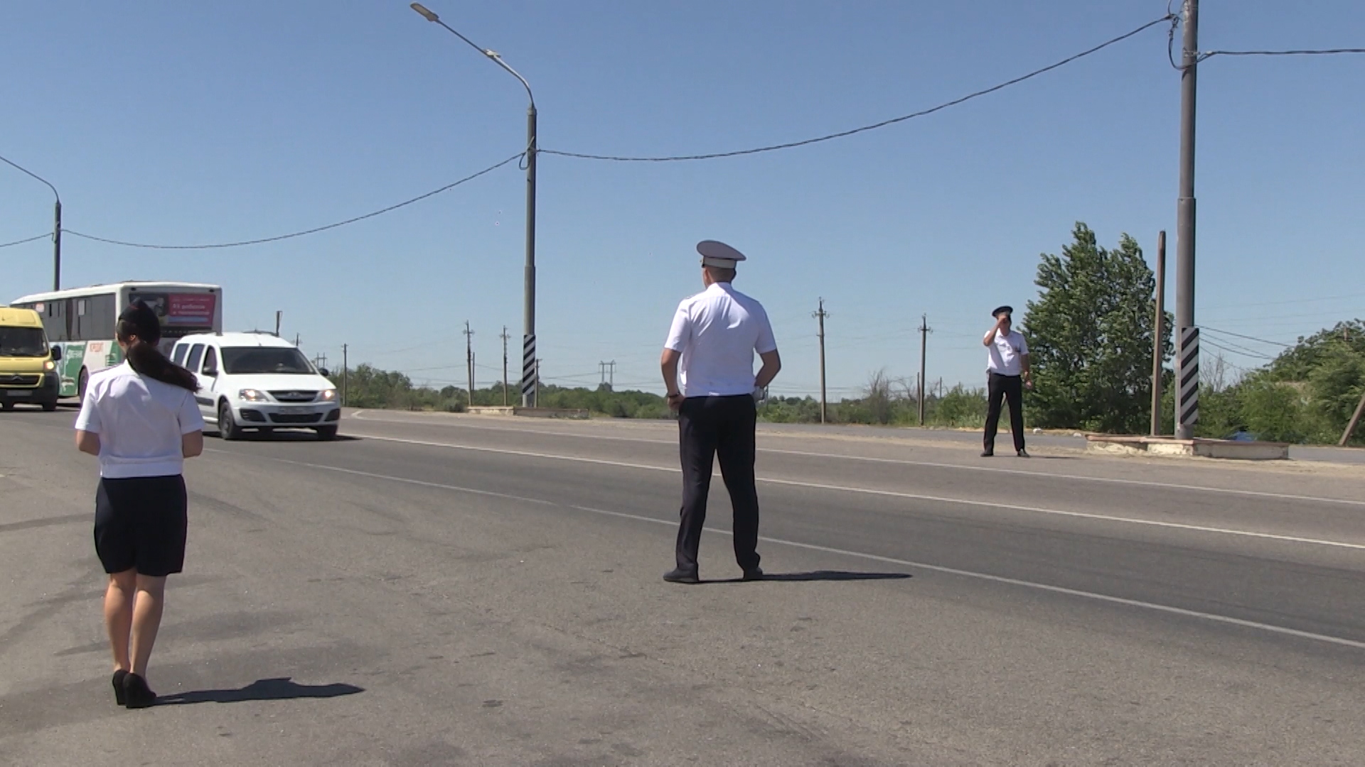 «Путешествуй безопасно»: сотрудники Госавтоинспекции напомнили водителям о безопасности на трассах