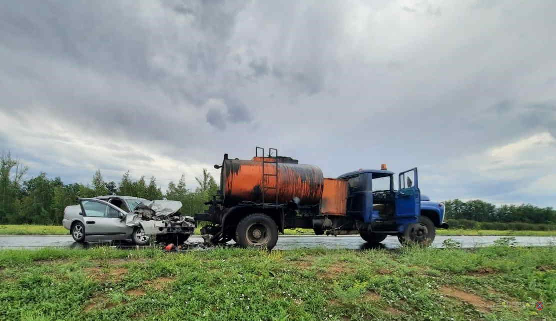 В Волгоградской области двое погибли в результате ДТП с участником дорожного ремонта