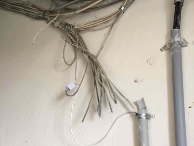 В Волгограде похититель кабеля оставил без интернета сотни человек