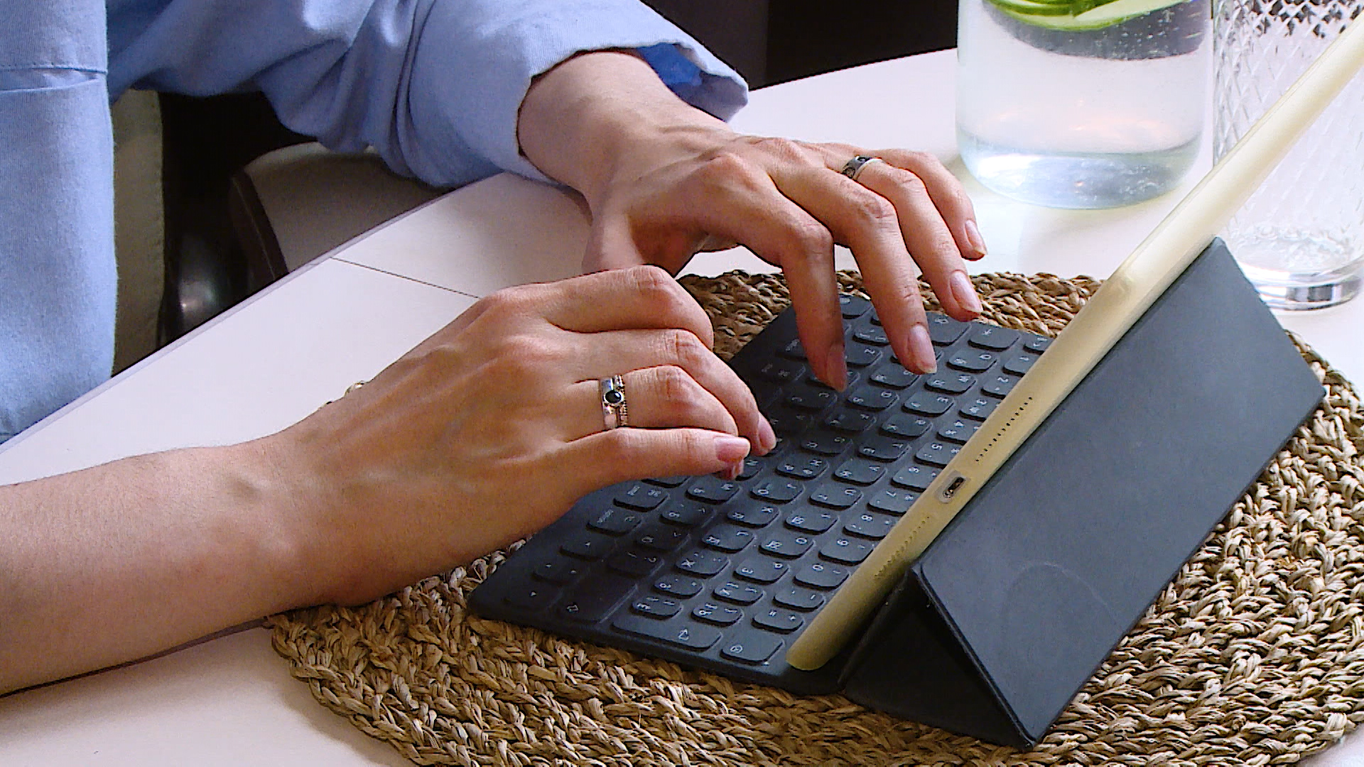 Волгоградцы рассказали об отношении к возможному переходу на удаленную работу