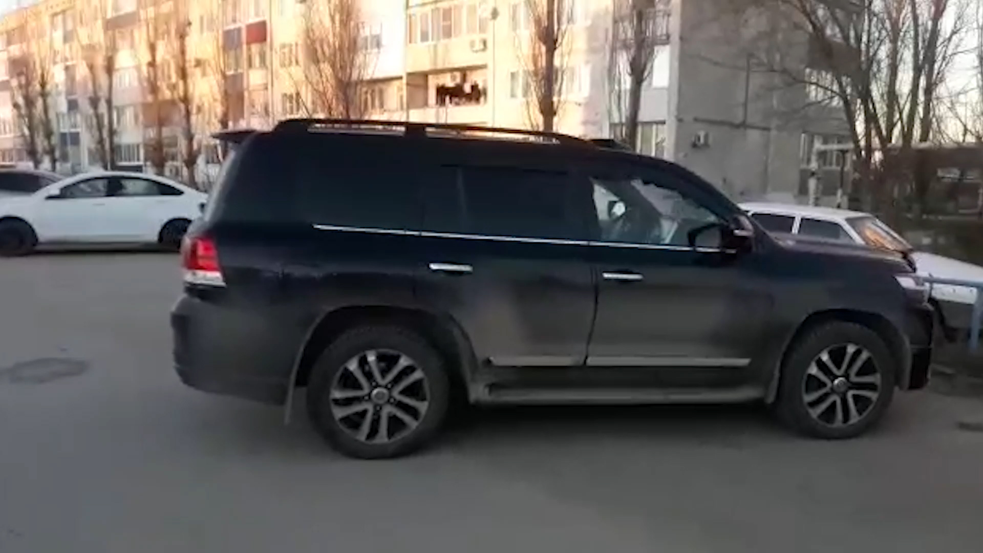 Угнанный в столице внедорожник нашелся в Волгоградской области