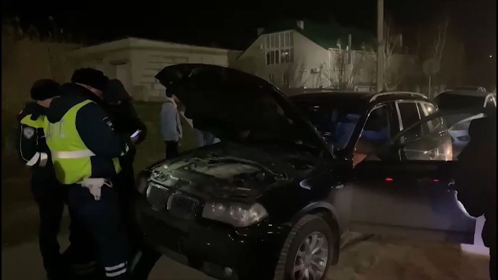 В Волгограде полицейские задержали подростка за рулем родительской машины