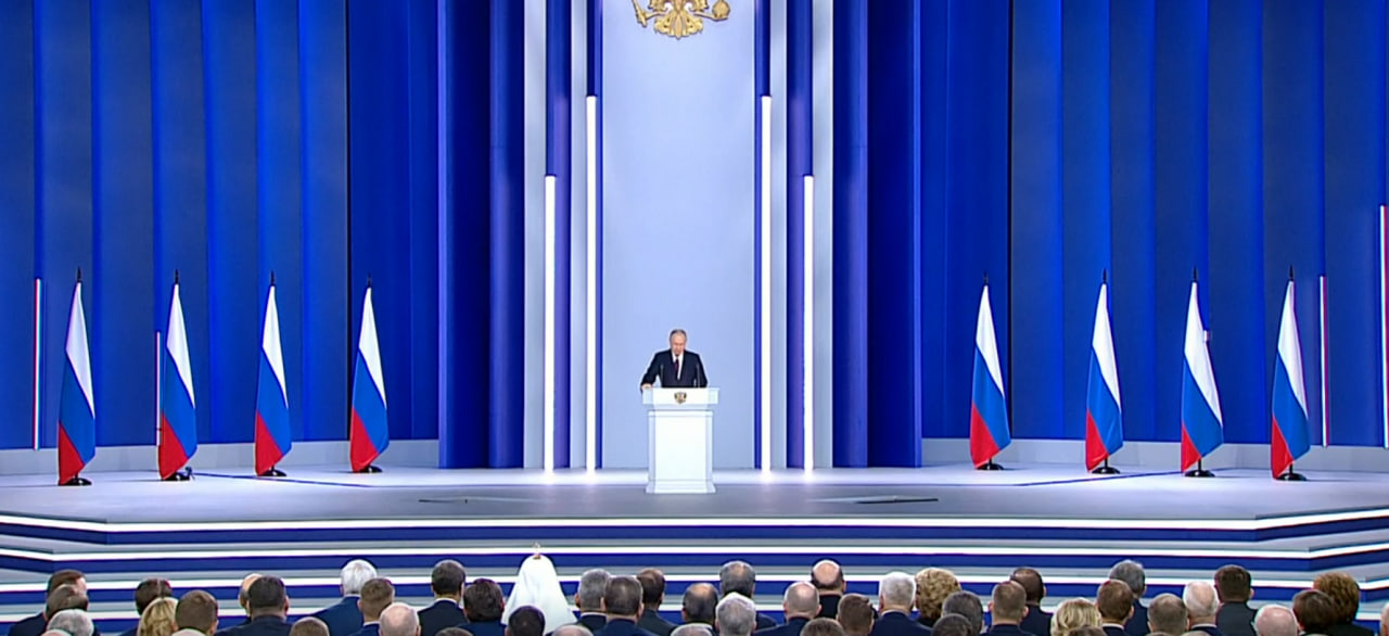 Владимир Путин поручил создать государственный фонд для помощи семьям погибших в СВО