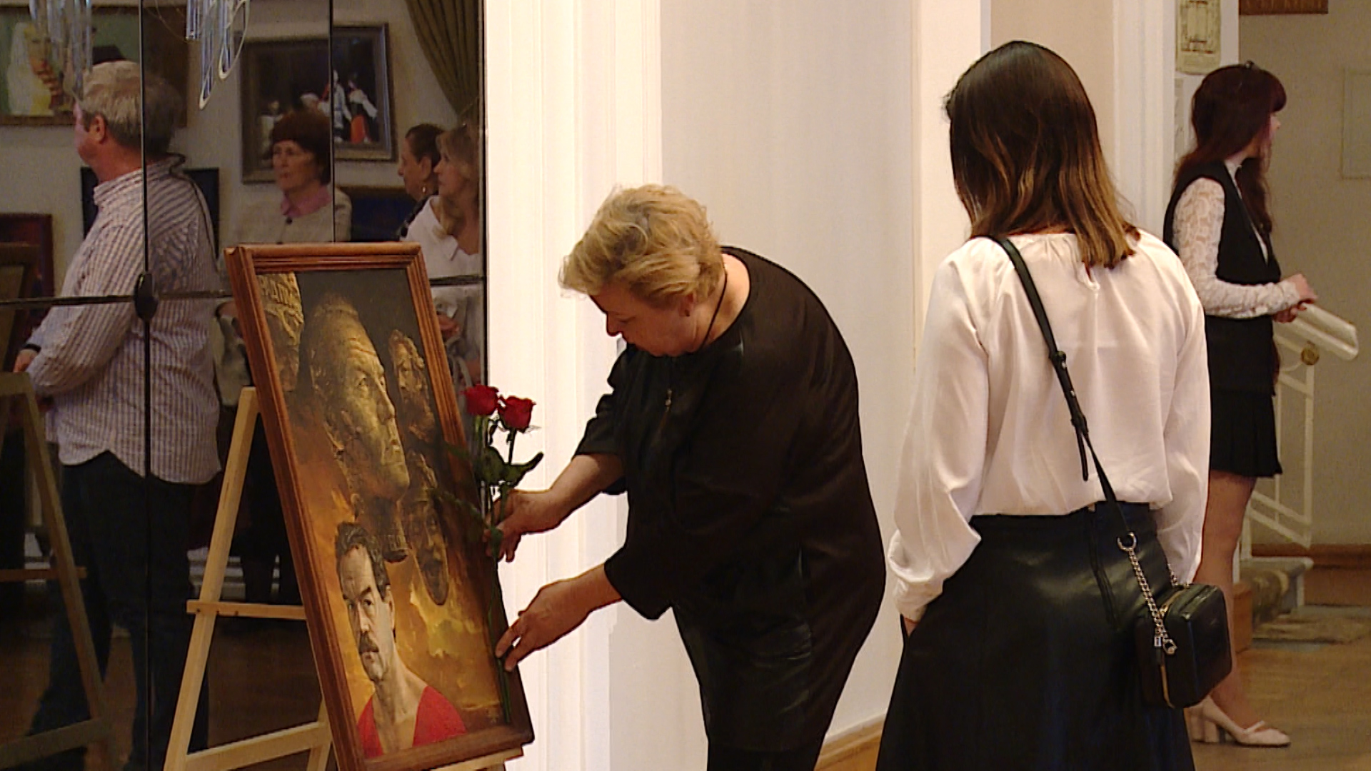 В Волгограде прошел благотворительный концерт в память об актере Петре Зайченко