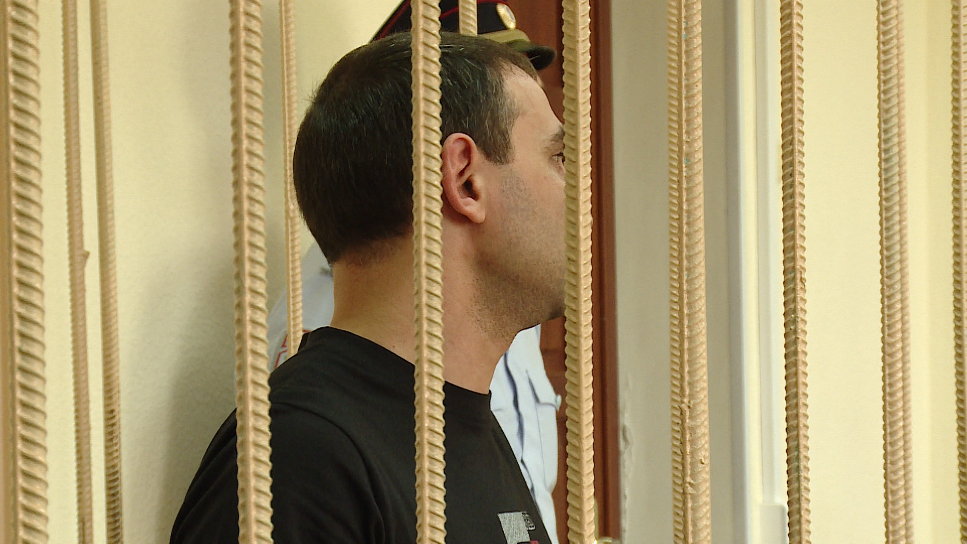 В Волжском обвинение требует 7,6 лет тюрьмы для несостоявшегося убийцы