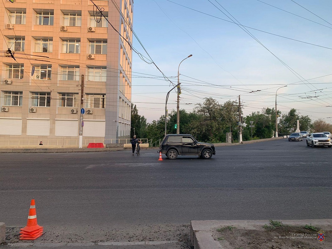 В Ворошиловском районе Волгограда автомобилист сбил школьника на пешеходном переходе