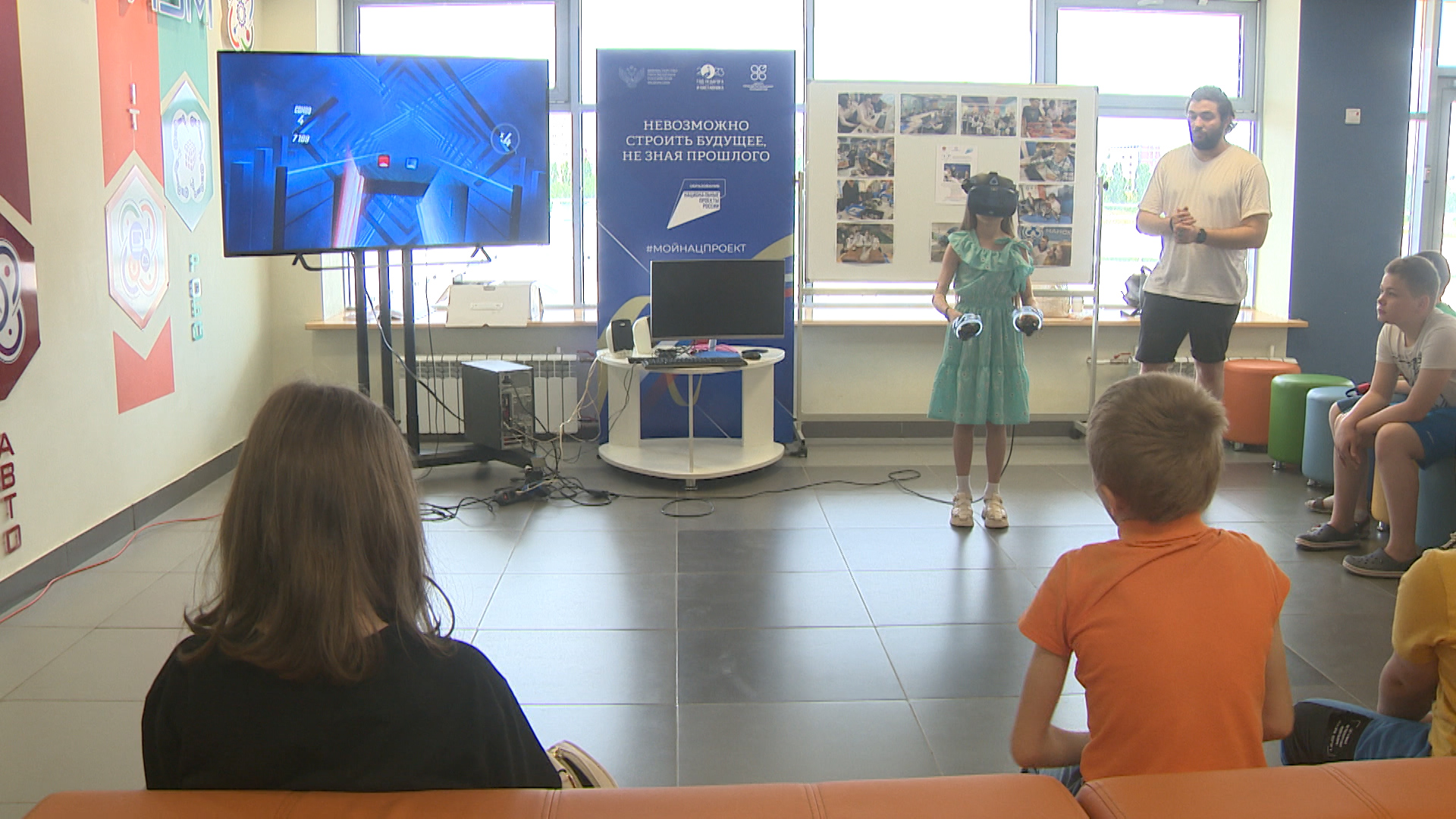 Волгоградские школьники познакомились с аэротехнологиями в «Кванториуме» ДЮЦа