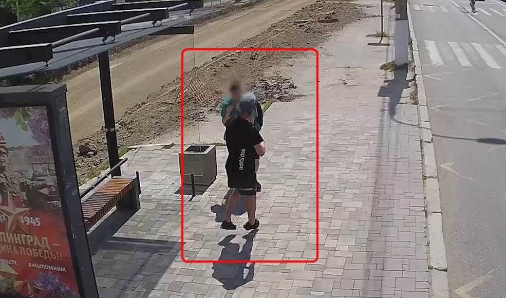 Ограбление на остановке в Волгограде: как действовал похититель золота