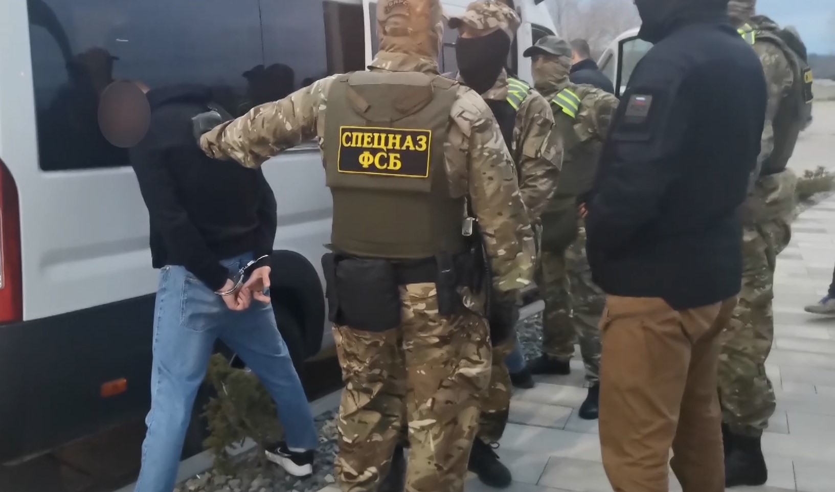 Месяц к тюремному сроку добавлен сбытчику оружия в Волгограде