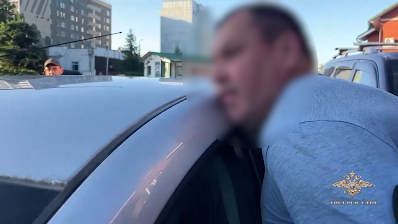 Волгоградские полицейские задержали курируемого с Украины интернет-мошенника
