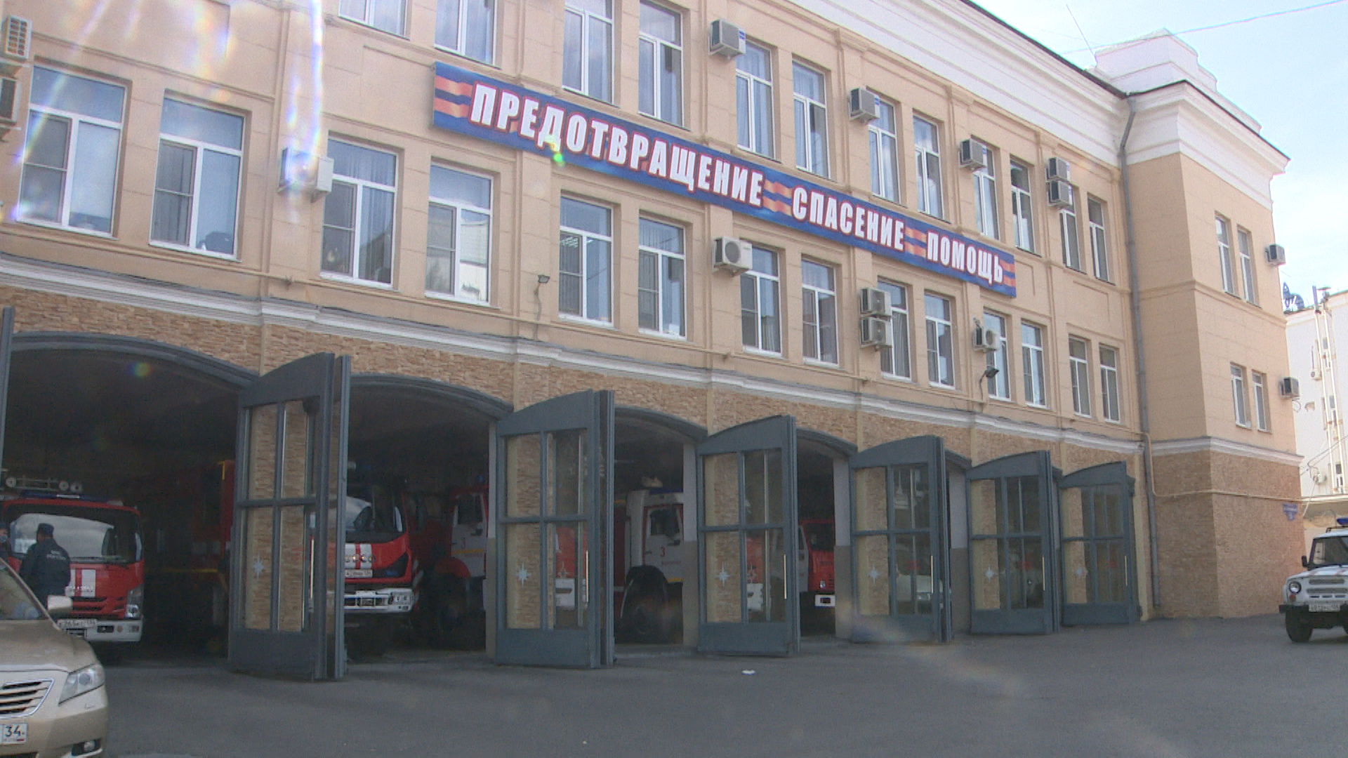 В Волгограде на острове Сарпинском произошел природный пожар