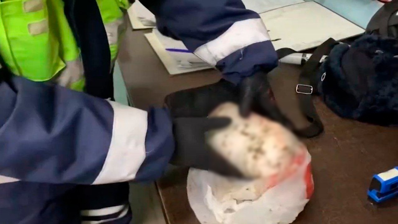 В Волгоградской области полицейские задержали курьера почти с килограммом наркотиков