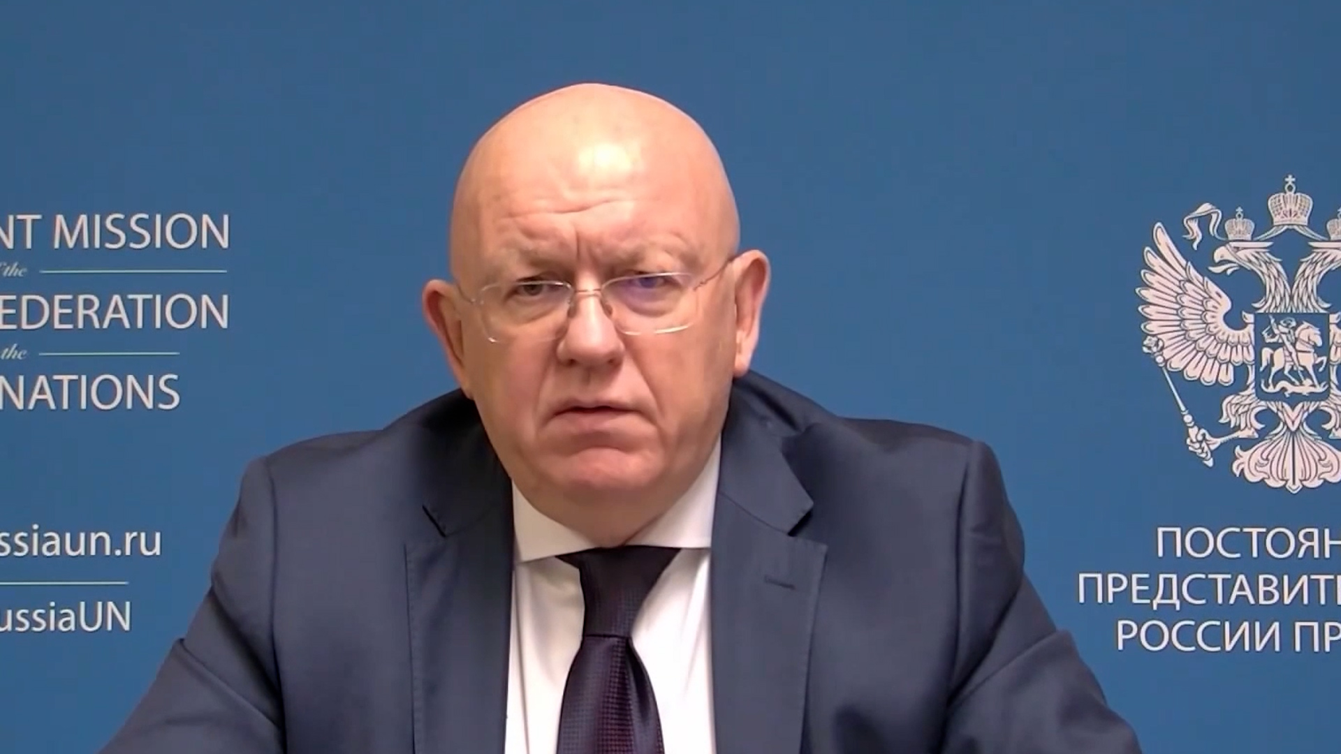 Василий Небензя вспомнил школьные годы в Волгограде на выставке «Россия» в Москве