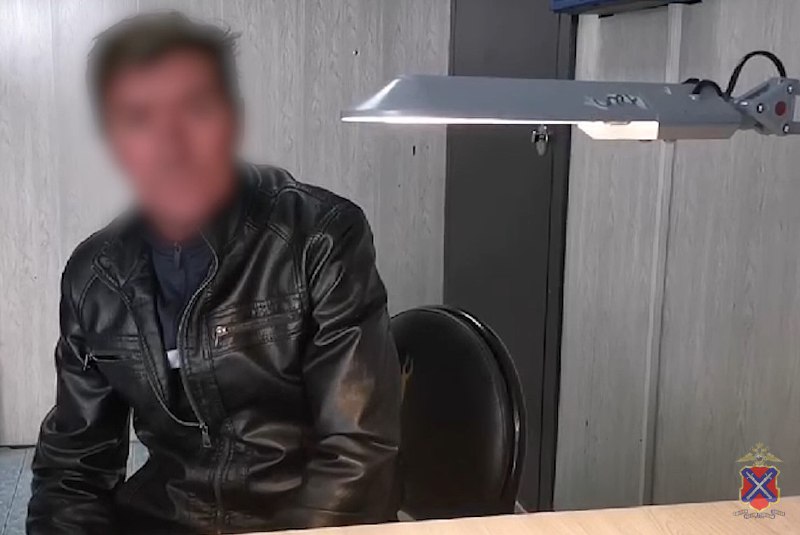 На юге Волгограда задержали находящегося в федеральном розыске мужчину