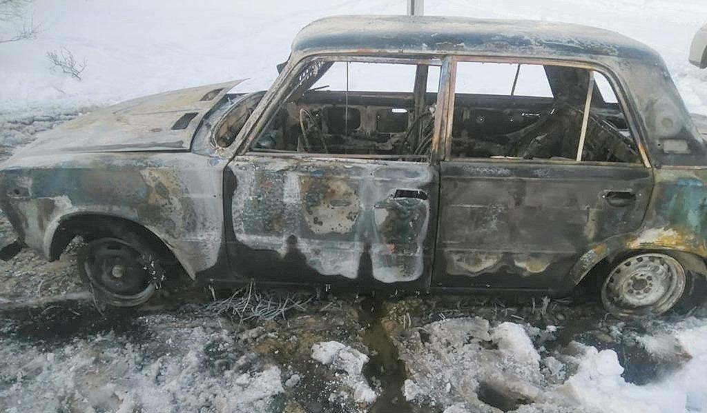 Сельчанина из Волгоградской области подозревают в сожжении машины