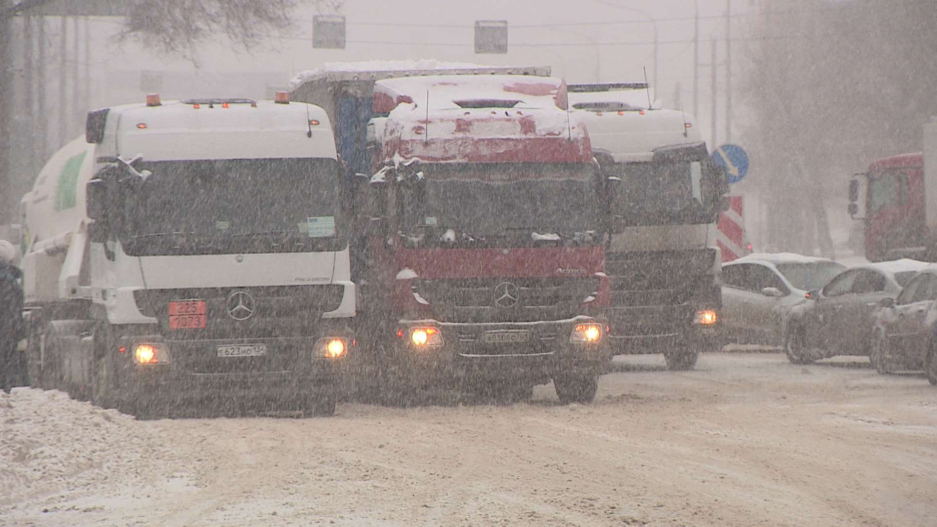 В Волжском наказали водителей большегрузов, разъезжающих по городским улицам