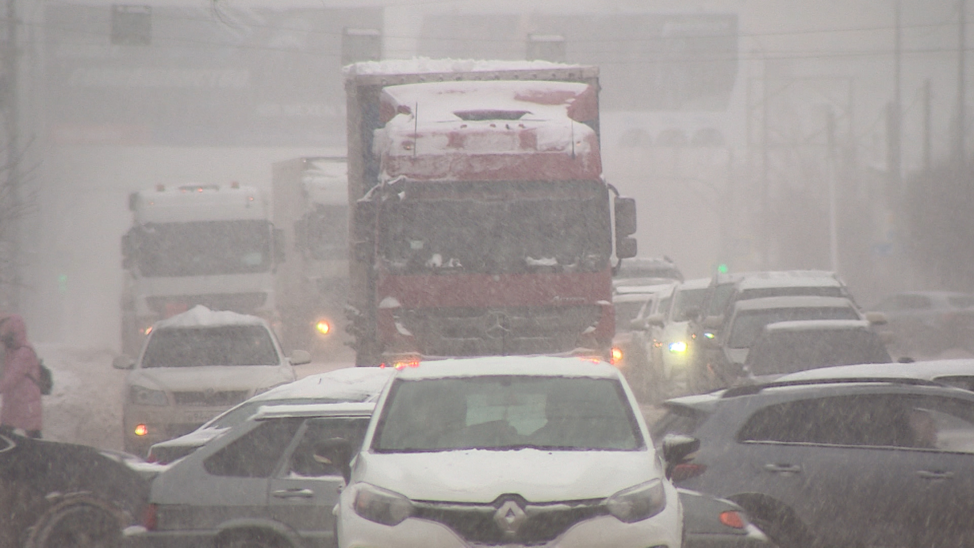 Волгоградские дороги сковали 9-балльные пробки