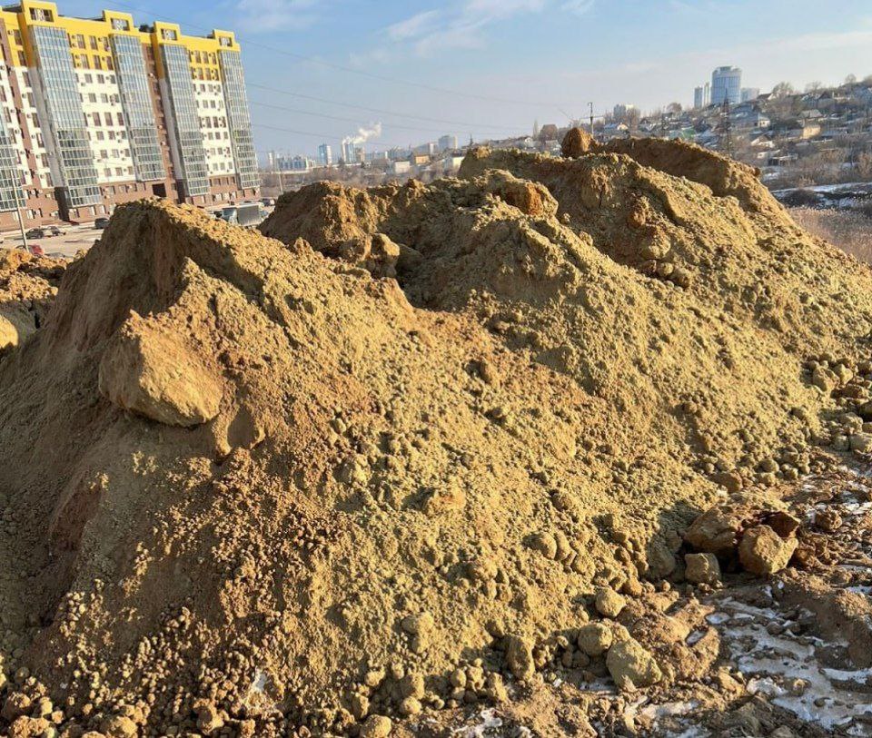 Физлицо выплатит более 200 тысяч рублей за сброс грунта в Волгограде
