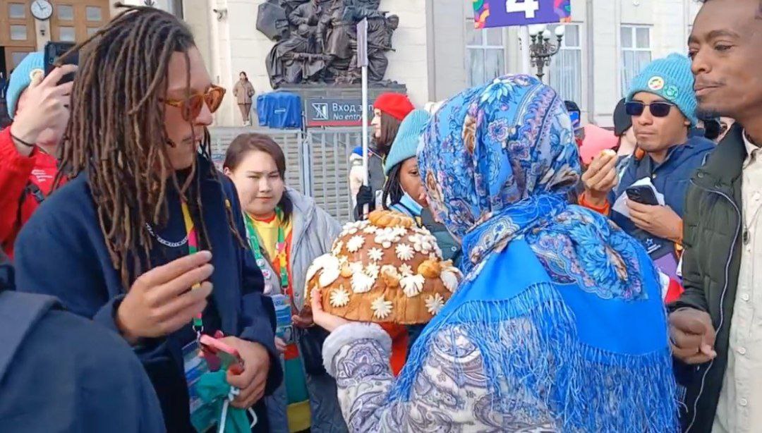В Волгоград приехали зарубежные участники Всемирного фестиваля молодежи