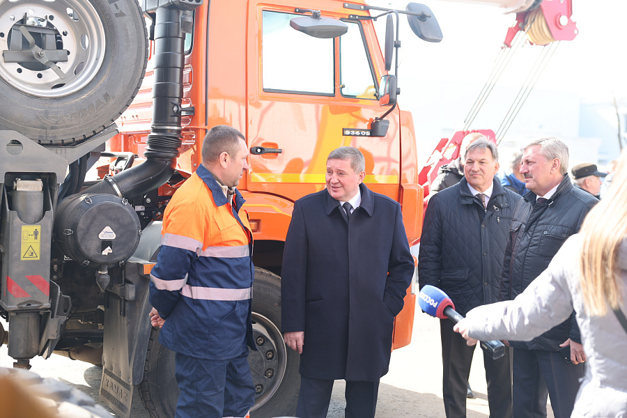 Волгоградский губернатор проверил, как выполнили его поручения в сфере ЖКХ