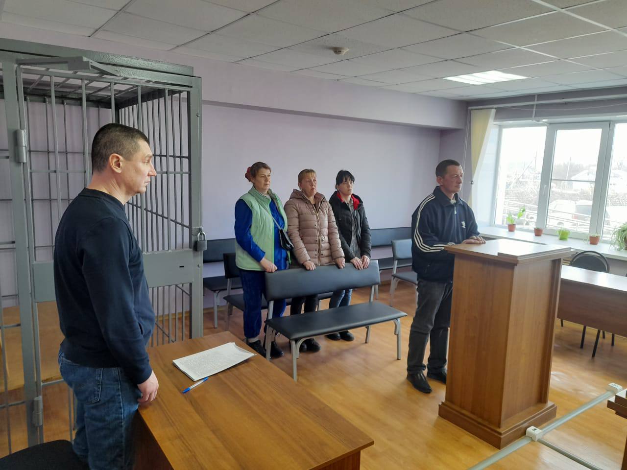 В Волгоградской области осудили мужчину, из-за которого погибла женщина, выпавшая из ковша трактора