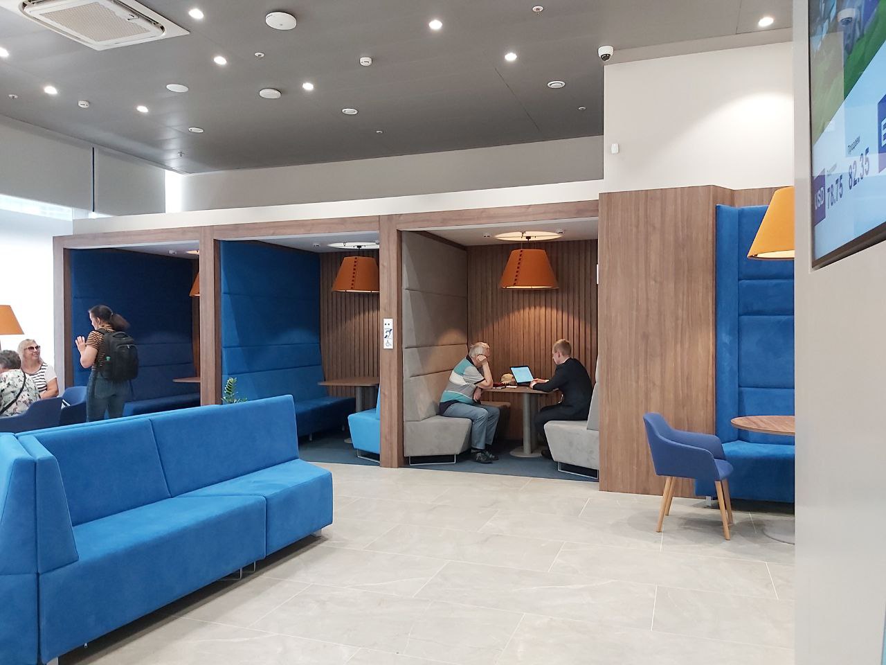 Золотая лихорадка: в российском банке рассказали о проданном объеме золотых слитков в 2023 году