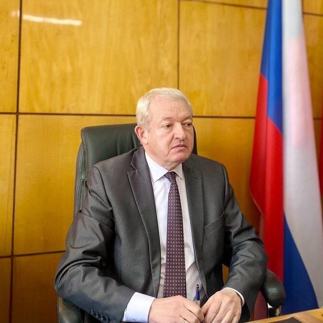 Глава Котовского района Сергей Чумаков досрочно покидает свой пост