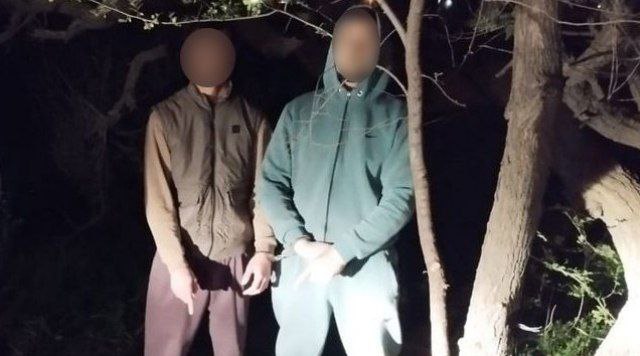 Волгоградские полицейские поймали с поличным двух наркосбытчиков