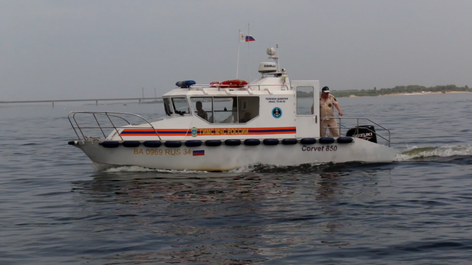 Инспекторы ГИМС проводят патрулирование Волги