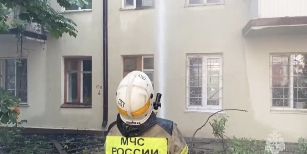 В МЧС объявили о ликвидации открытого горения в доме на севере Волгограда