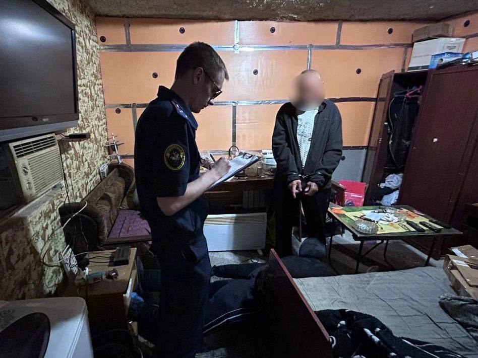 Ранее судимый волгоградец и его приятель обокрали убитого знакомого и закопали на своем участке