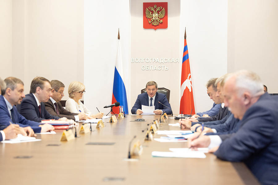 Волгоградский губернатор подвел итоги аварийно-спасательных работ после крушения поезда