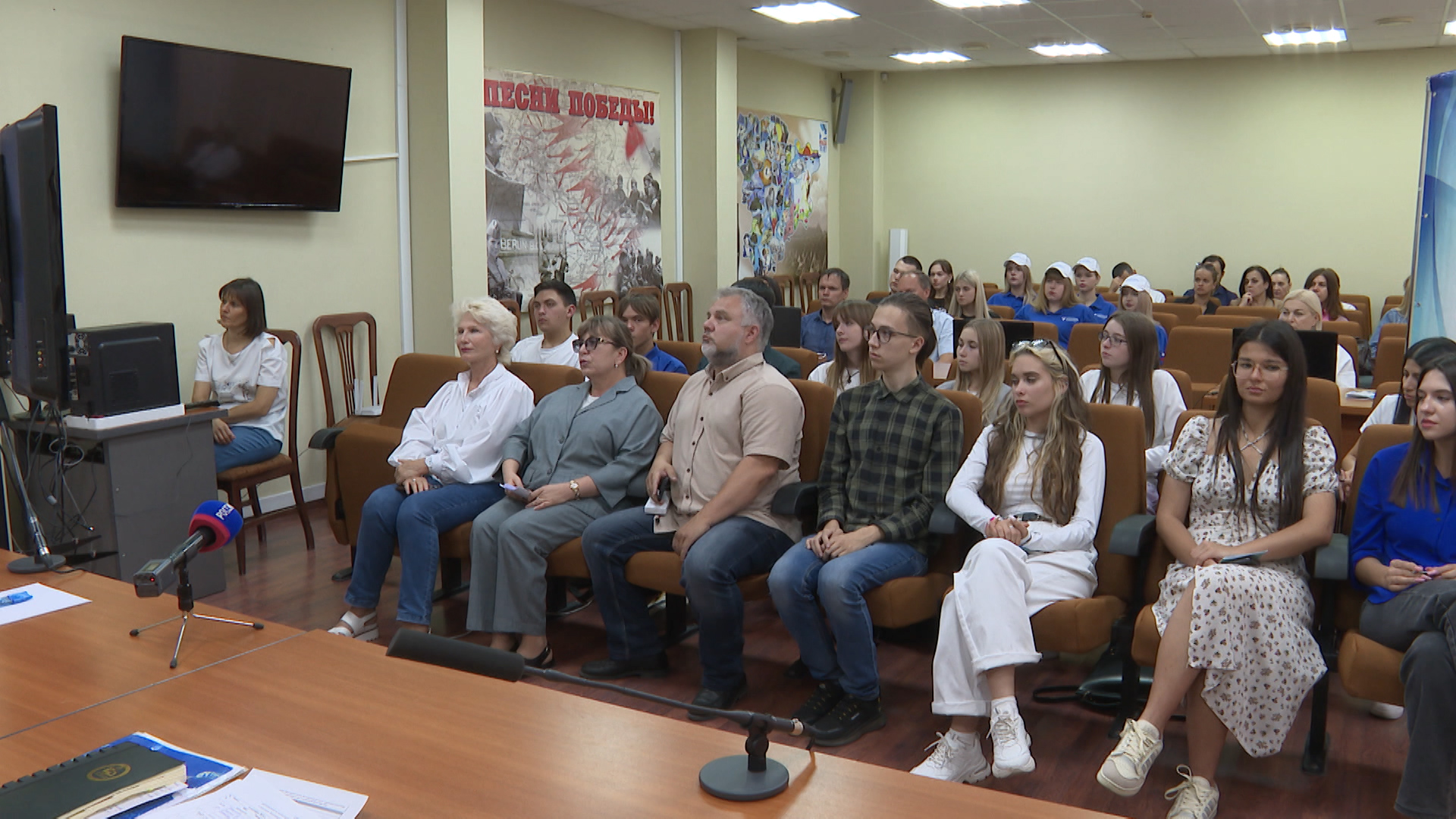 Волгоградские общественники приняли участие в обсуждении хода голосования в субъектах России
