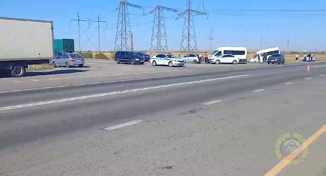 Водитель ГАЗели погиб в ДТП с фурой на трассе под Волгоградом