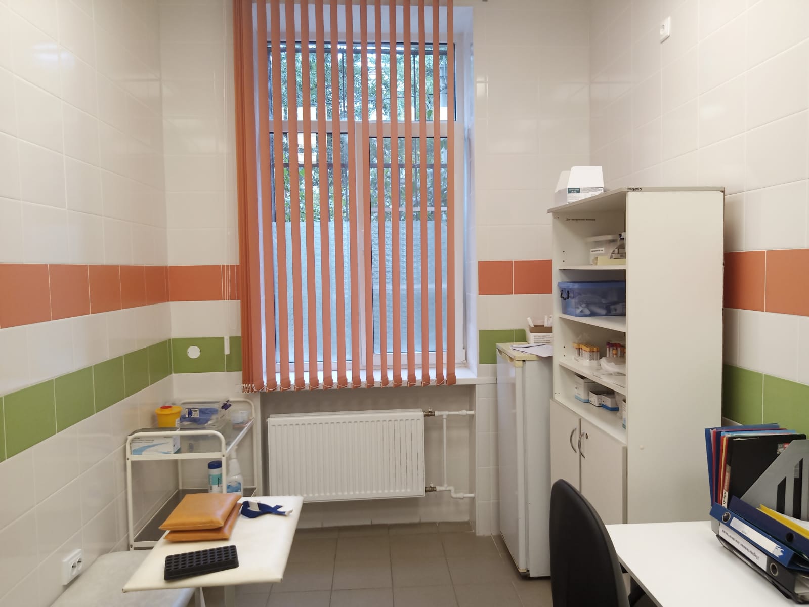 В Волгограде завершили ремонт отделения детской поликлиники №3 на улице Ополченской