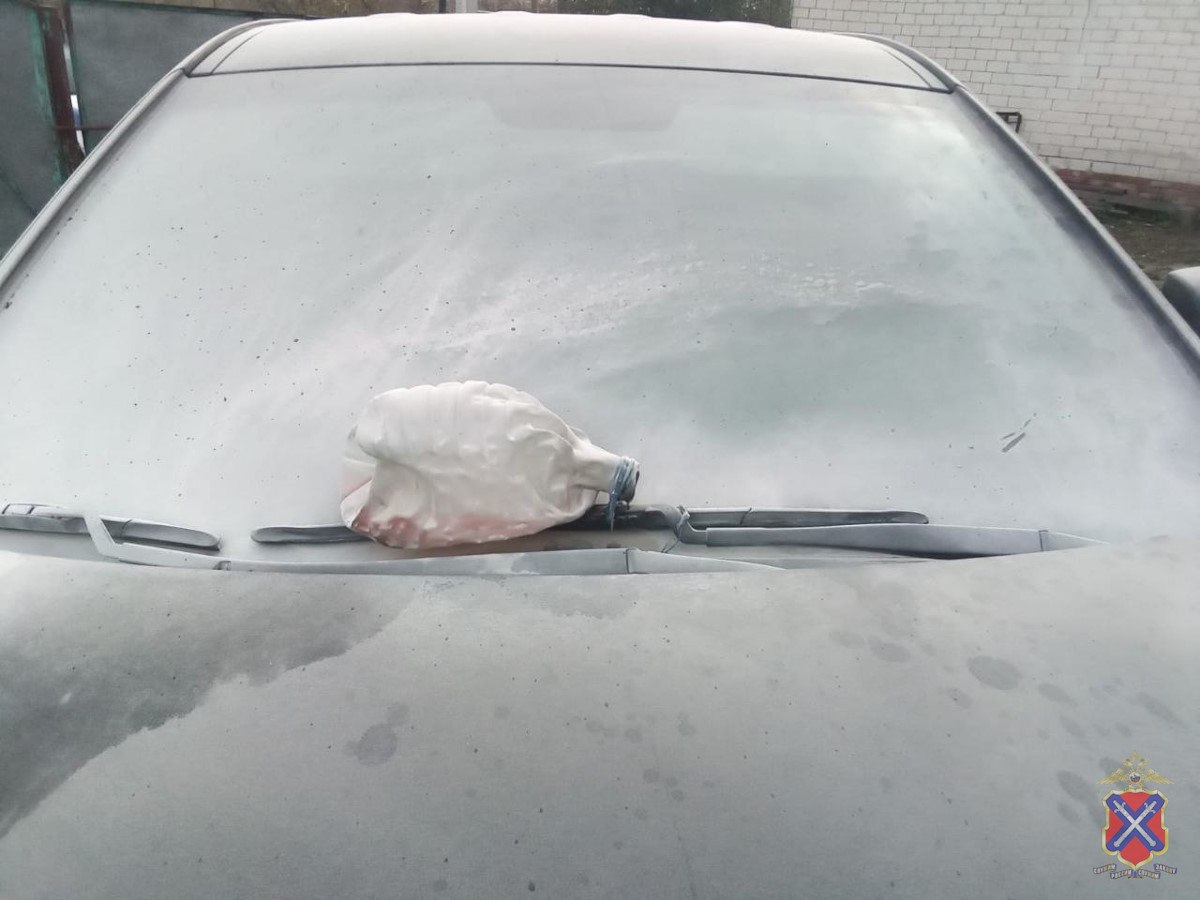 Под Волгоградом полицейские задержали мужчину за поджог автомобиля родного отца