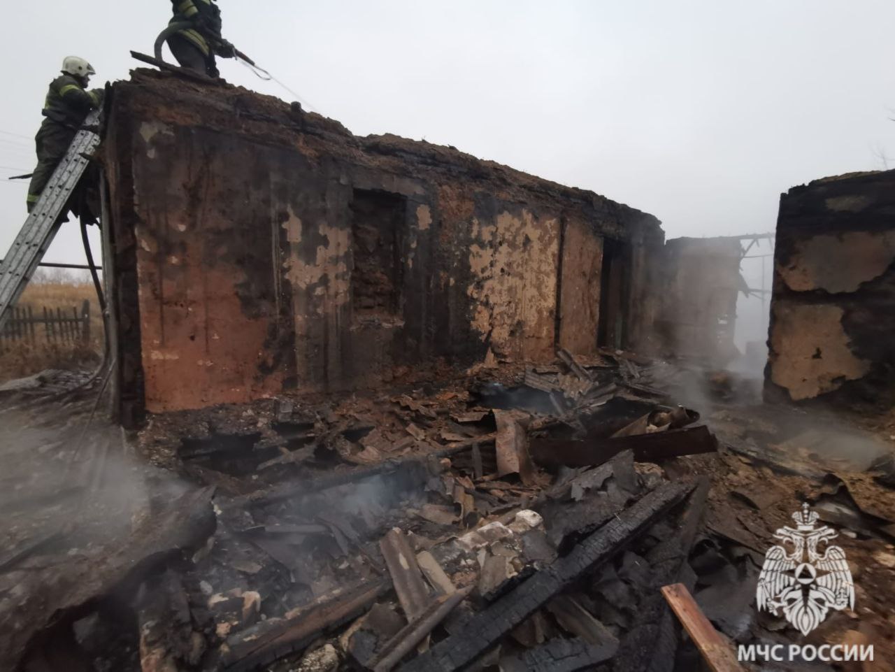 Пожар в селе под Волгоградом унес жизнь 60-летнего курильщика