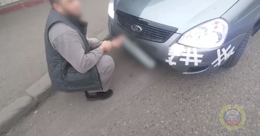 «Перепутал»: в Волгограде остановили Lada Priora с подложными госзнаками