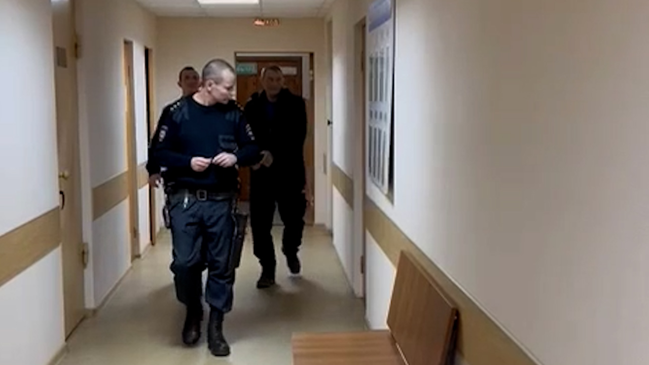Суд отправил в СИЗО волгоградца, обвиняемого в убийстве и расчленении брата