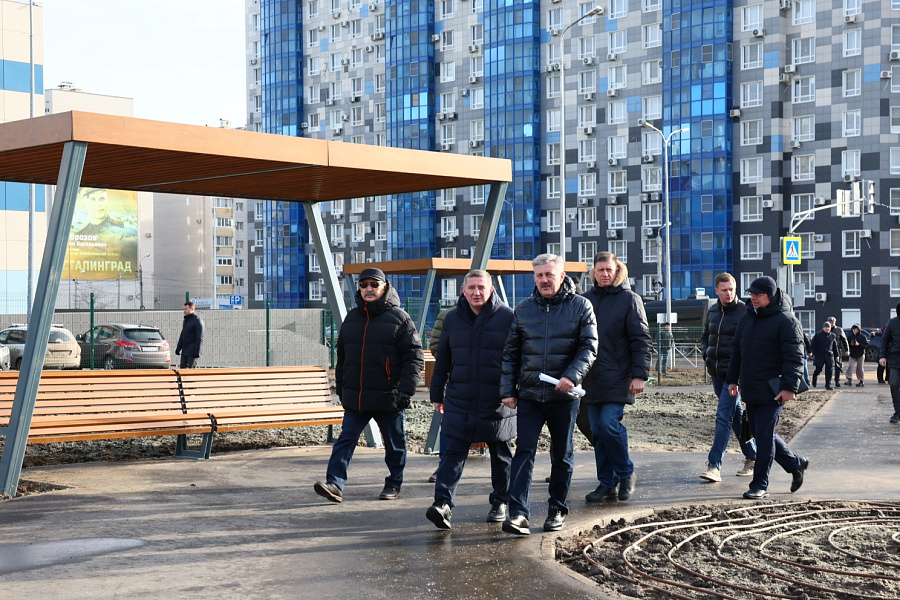 Андрей Бочаров оценил новые дороги в Дзержинском районе и поставил очередные задачи