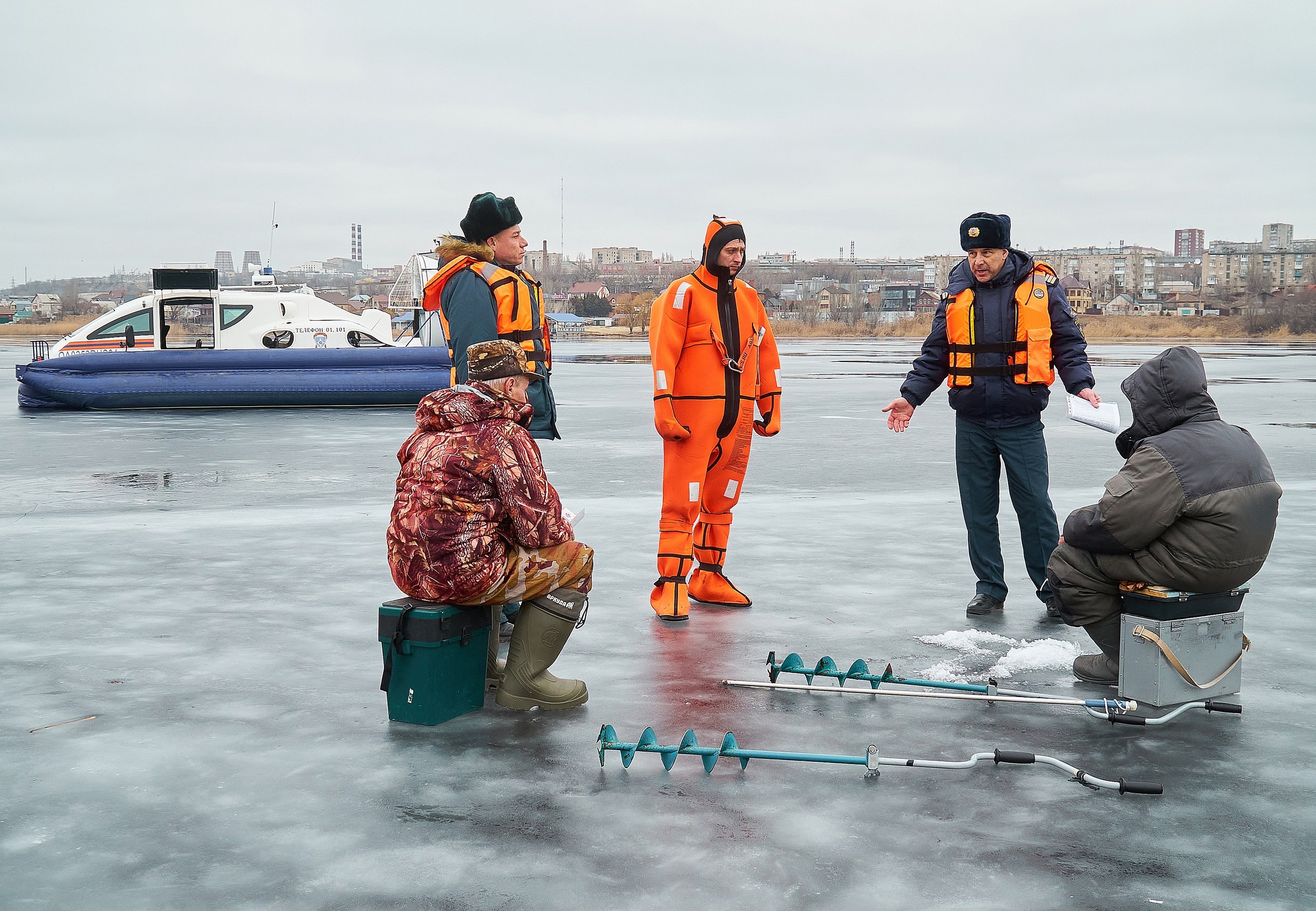 В Волгоградской области усилили рейды на водных объектах в связи с теплой зимой