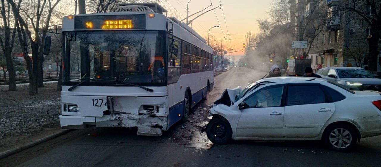 Схема движения троллейбусов маршрута №9 изменена в Волгограде из-за ДТП