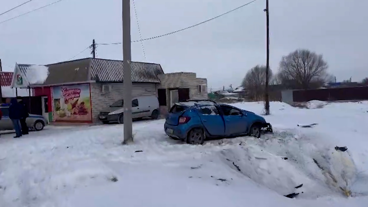 Пассажирка иномарки скончалась в ДТП под Волгоградом